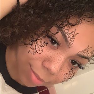 Meet your Posher, Shay